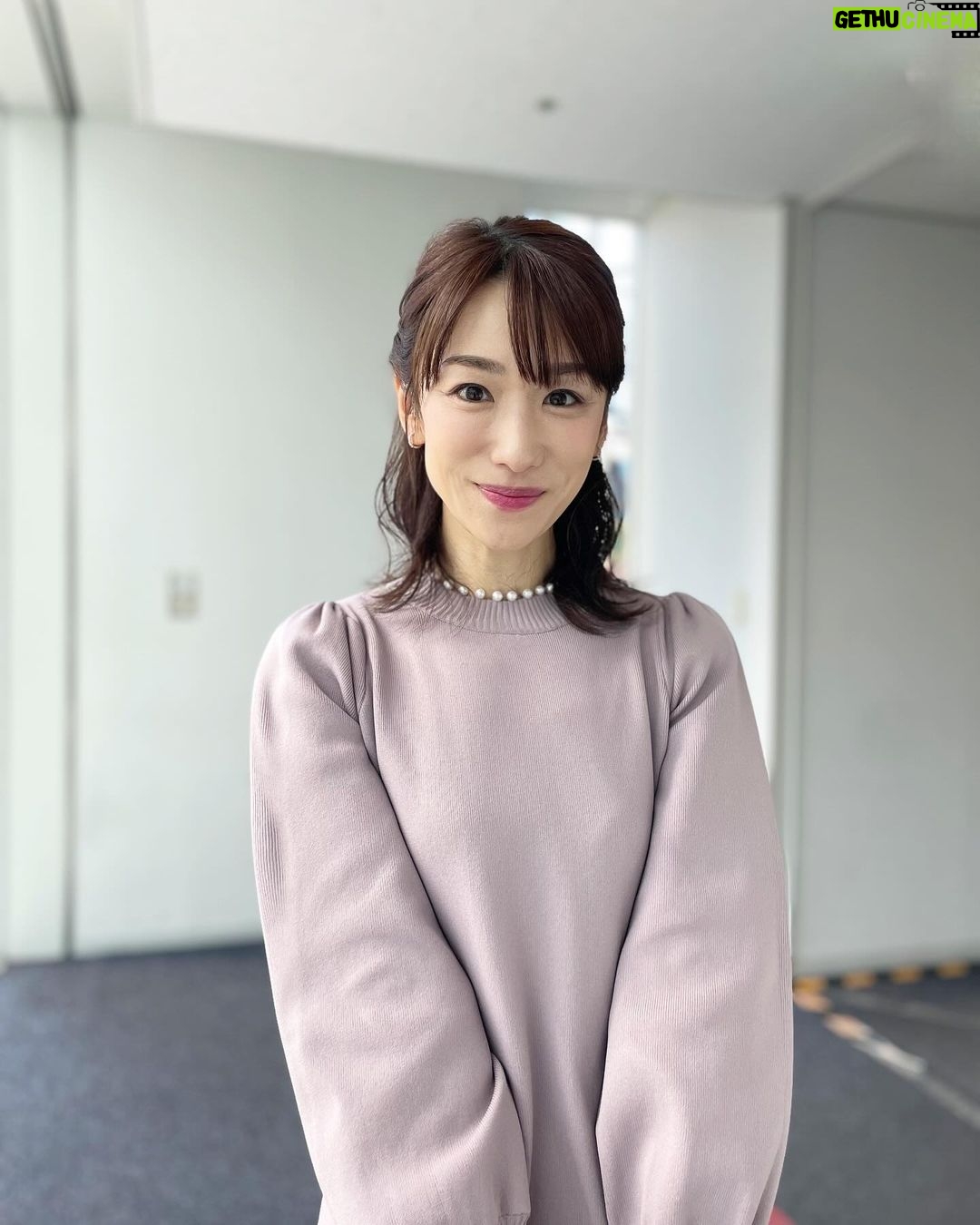 Mariko Dou - 2.3K Likes - おはようございます😃
年が明けて「ワイド!スクランブル」も、2回の金曜日の放送が終わりました。
今年も一つ一つの仕事を丁寧に、積極的に、取り組んでいきたいです😌
改めて本年もどうぞよろしくお願い致します✨
#大下容子ワイドスクランブル #ワイドスクランブル #ニュース #テレビ朝日 #堂真理子 #アナウンサー #アナウンサー衣装 #番組衣装