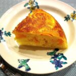 Mariko Dou Instagram - 今日の午後は、娘とスイーツ作り🍰 以前レシピを見て気になっていた、炊飯器を使ってケーキ作り🎂みかんもたっぷり入れました🍊簡単で美味しく出来て、好評でした✨良かったです🎵 今日も一日お疲れ様でした😌 #おうち時間 #スイーツ作り #炊飯器 を使って #みかん の #ケーキ #ごちそうさまでした #堂真理子 #テレビ朝日 #アナウンサー