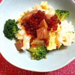 Mariko Dou Instagram - 先日の #おうちごはん は、ちらし寿司でした🍴野菜も海鮮も同時に食べられて大満足でした😋 朝晩はすっかり冷え込んできましたね❄️今日も一日お疲れ様でした✨暖かくしてお休みください😌 #ちらし寿司 #野菜 も #海鮮 もたっぷり #ごちそうさまでした #堂真理子 #テレビ朝日 #アナウンサー