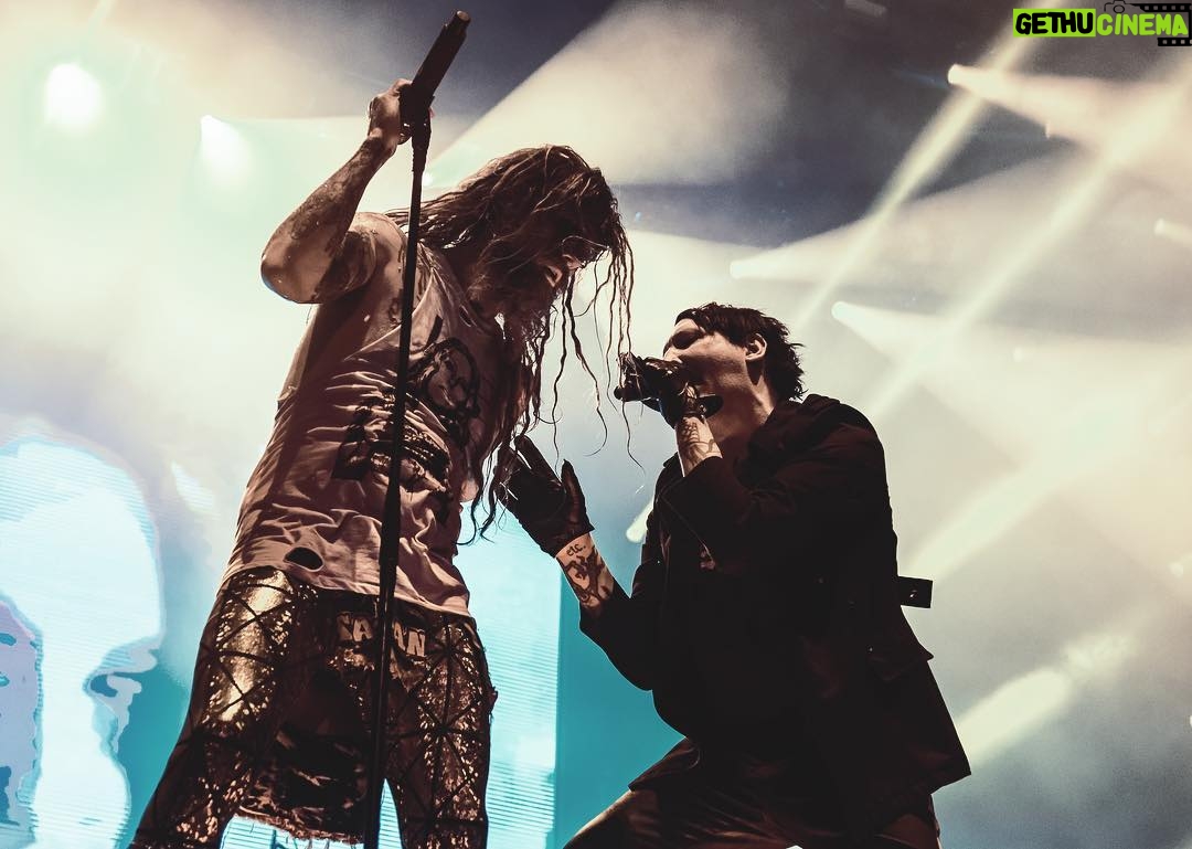 Marilyn Manson Instagram - Twins of Evil. Again. We enjoy it.