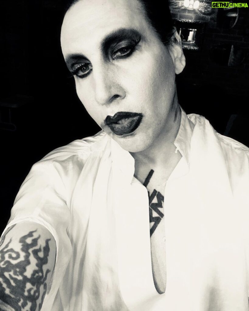 Marilyn Manson Instagram - Happy to shoot with @ellenvonunwerth again.