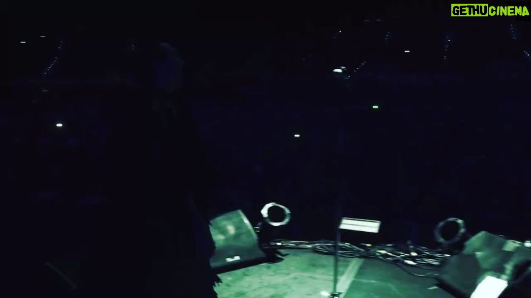 Marilyn Manson Instagram - Thank you to a perfect ending, CA. And my home town of Los Angeles. #strainsofhorror #twinsofevil #robzombieofficial #gilsharone #juanaldarete #paulwiley #gingerfishofficial #john5official #kidsgettinghurt