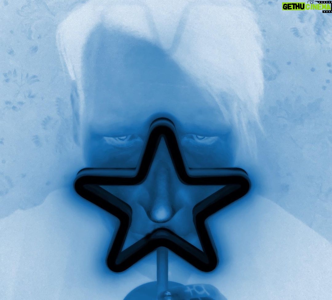 Marilyn Manson Instagram - The wise men followed the wrong star.