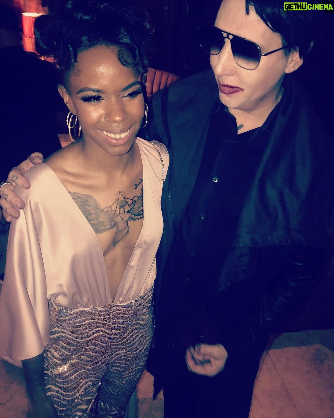 Marilyn Manson Instagram - Got to meet an Angel. At TWD premiere.