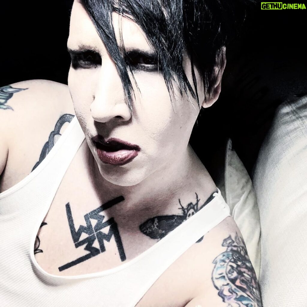 Marilyn Manson Instagram - Just before shooting with @mrperou in a typically nude-scenario,which is not uncommon when reviewing our wondrous years of work together. #cheetahphotography#perousometimesliveswithbill#catslovewater#gfy#justwaituntilperoureleasesamazingdecadeofphotographsof@marilynmanson. Hashtag is the pound sign on a phone. Simple simple. #