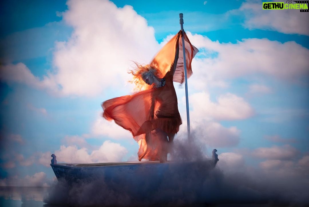 Marina Nery Instagram - Sail Away… 🌬️⛵️ New editorial for @schonswitzerlandmag with most awesome team! Thank you @mz_amber_gray and @julian_b_nyc shooting with you guys is an absolute blast! 💕 Mag: Schon Switzerland Sept '23 Model: Lilie Audier Johnson Director & Photographer: Amber Gray DP/lighting: Julian Bernstein Fashion Stylist: Raytell Bridges Hair Stylist: Jakob Sherwood Makeup Artist: Liha Stewart Production: David Thibodeau AC: Brian Buño Não posso mentir que como boa Brasileira, tudo que passava na minha cabeça era “o amor e o poder” da Rosana 🤸🏽♀️ COMO UMA DEUSAAAA ✨ New York, New York