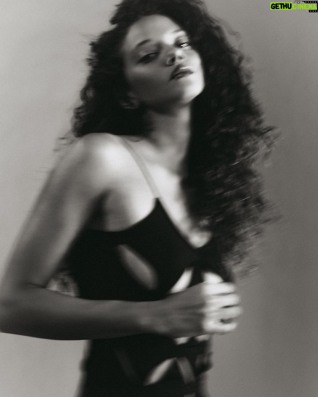 Marina Nery Instagram - I feel good 🖤 New York, New York