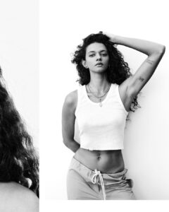 Marina Nery Instagram - “The brighter the light, the deeper the shadow” 🖤 New York, New York