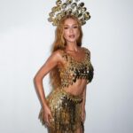 Marina Ruy Barbosa Instagram - Sendo linda, feliz e oficialmente de férias aproveitando o último dia de carnaval 🌞