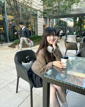 Marina Yamada Instagram - .

最近、アイスコーヒーが本格的に()飲めるようになって
とりあえずカフェ行ったらアイスコーヒー頼んでる。
でもホットだと苦味マシマシな気がして
まだおいしさわかんないんだー☕️

美味しいコーヒー屋さんおしえてください🐿