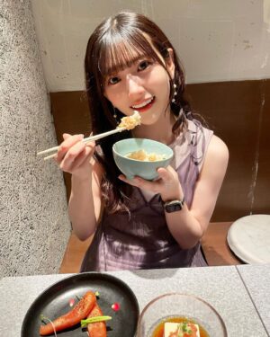 Marina Yamada Instagram - .
ゆいが誘ってくれて
１％の明太子ブランド『MENTIE』の
リリースイベントに行ってきました⠉̮⃝︎︎

お茶漬けとかパスタとか
明太子料理を堪能させて頂きました..
おいしすぎた。ご馳走様でした🥹♡ ̖́-
@mentie.jp 

16時からオンライン販売開始したみたいなので
是非みんなも食べてみてね🤍

#MENTIE #メンタイ #明太子