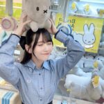 Marina Yamada Instagram – .
🐇🐇

これはゲームセンターでのイベントのときのお写真。

まるでじぶんで取ったかのように見えますがちがいます。
最近、何回も挑戦したけど取れなかったミッフィーの台があって
たまたまその景品が楽屋にあったので
わざわざ持ってきて写真だけ撮って退散しました..🐇

このグレーのミッフィー可愛すぎる。🤍
持って帰ろうかと思いましたがさすがに我慢しました🫡

#ゲームセンター #ゲーセン #ufoキャッチャー 
#ブルーナボンボン #ミッフィー #ぬいぐるみ #bruna