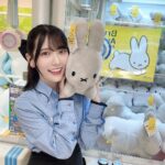 Marina Yamada Instagram – .
🐇🐇

これはゲームセンターでのイベントのときのお写真。

まるでじぶんで取ったかのように見えますがちがいます。
最近、何回も挑戦したけど取れなかったミッフィーの台があって
たまたまその景品が楽屋にあったので
わざわざ持ってきて写真だけ撮って退散しました..🐇

このグレーのミッフィー可愛すぎる。🤍
持って帰ろうかと思いましたがさすがに我慢しました🫡

#ゲームセンター #ゲーセン #ufoキャッチャー 
#ブルーナボンボン #ミッフィー #ぬいぐるみ #bruna