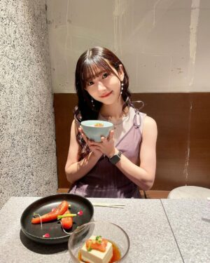 Marina Yamada Instagram - .
ゆいが誘ってくれて
１％の明太子ブランド『MENTIE』の
リリースイベントに行ってきました⠉̮⃝︎︎

お茶漬けとかパスタとか
明太子料理を堪能させて頂きました..
おいしすぎた。ご馳走様でした🥹♡ ̖́-
@mentie.jp 

16時からオンライン販売開始したみたいなので
是非みんなも食べてみてね🤍

#MENTIE #メンタイ #明太子