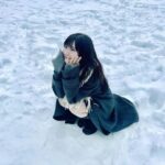 Marina Yamada Instagram - . 実家でのんびーりしております♡ きのう久留米帰ってきて、 昨日も今日も三姉妹でずっとおでかけしてる👧🏻👧🏻👧🏻 年末年始は家族みんなが揃って嬉しいね 写真は秋田ロケのときの⸜❄️⸝