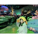 Marina Yamada Instagram - . 🪸🧜🏻‍♀️𓈒𓂂𓏸 朗読劇のアフタートークのときに言ってたけど この前ディズニーシー行ってきました！ クリスマスシーズンのディズニー素敵すぎた🎄.* #ディズニークリスマス #クリスマス #christmas #Xmas #東京ディズニーシー #ディズニーシー #disneysea #disney #クリスマスディズニー マーメイドラグーン (Mermaid Lagoon)