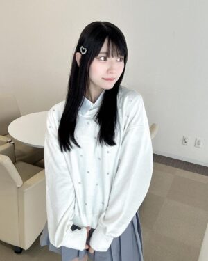 Marina Yamada Instagram - .
2023年仕事納めでした！
最後のお仕事はギルドロ番組収録·͜· ︎︎
たくさん笑っておわりました♡

今日のお洋服かわいいって褒められたので
載せておきます！
@jumelle_jp のトップスお気に入り🤍

気温が落ち着かなくて体調崩しやすかったりするので
みんな体調に気をつけて元気に年越ししようね🐥

#提供