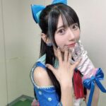 Marina Yamada Instagram – .
改めまして、
「Tokyo 7th シスターズ 2053 2nd Live Brightestar」
DAY1.DAY2 ありがとうございました!🩵💫
会場に来てくださったみなさんも配信で見てくださったみなさんも
たくさんSNSを通して感想を送ってくださったり、
1日目終了後書いてくださったお手紙を早速2日目に頂いたりして。
お手紙からもみなさんの文字で感想をいただいて
今日も改めてお手紙読んだら、
ほんとに嬉しすぎて..涙がでてきました😭
みんながそれぞれの思いでわたしたちのことを見ててくださって
キャラクターたちへの愛もたくさん伝えてくださって、、
ほんとにね、みんなのおかげで頑張れています。
シオネちゃんが連れてきてくれたこのステージで
たくさん、だいすきなシオネちゃんの魅力を届けたいとおもいながら、
わたしの精一杯のパフォーマンスを届けさせて頂きました🫧
届いたかな?
どの曲も大事で大好きで、
歌詞も曲調もAsterlineらしさ全開で、
1曲1曲進んでいく度、みんなの上がっていく熱量が感じられて
本当に楽しい時間だったなあ。🩵
本番迎えるまでは初めての声出しOKのライブという緊張と、
2ndライブを迎える緊張と、
Asterlineでスタートを切る緊張と、、
ほかにもいろんな緊張があったけど、
幕が落ちて支配人さんたちのお顔見たら吹っ飛びました!!!✨️笑
楽しく笑顔でステージに立てたことがいちばん嬉しかった!
ほんとーーーーーーーに、関わってくださったみなさんのおかげです。
みんなだいすきです。
いつもありがとう、そしてこれからもナナシスを、
2053をよろしくお願いします!
またすぐみんなに会えますようにっ🐧🩵
朝凪シオネ役 山田麻莉奈
#t7s #ナナシス #t7sBrightestar 江戸川区総合文化センター 大ホール