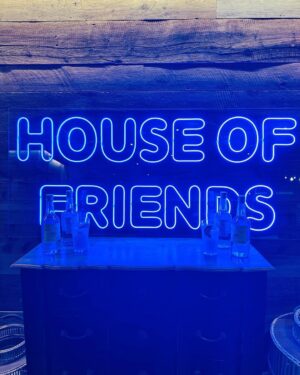 Mario Casas Instagram - Friends & Family.

Gracias @casamigos por un fin de semana inolvidable!!!!

Ojalá más viajes así.
#houseoffriends

@christian.casass @oscar_casas_ @___emjey___ @ana_guti13 @berta.oa @mfcuba