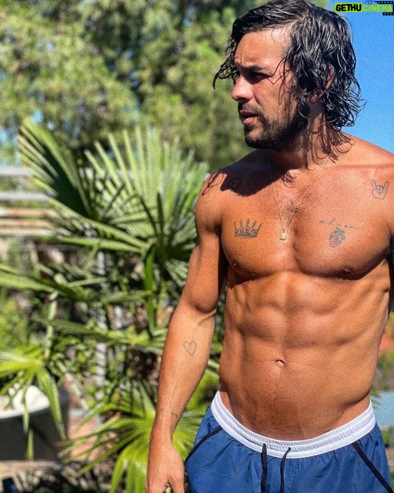 Mario Casas Instagram - 🧜‍♂️