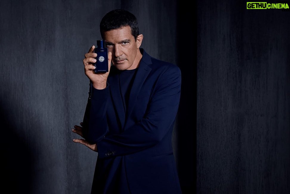 Mario Casas Instagram - El éxito es cuestión de actitud. ¡Nosotros lo sabemos! #TheIconAttitude #AntonioBanderasPerfumes
