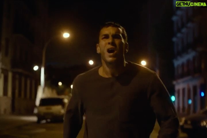 Mario Casas Instagram - Hoy día del espectador! Todos los cines a precio reducido!!🙌🏻 #NoMatarás ❤️ #yovoyalcine