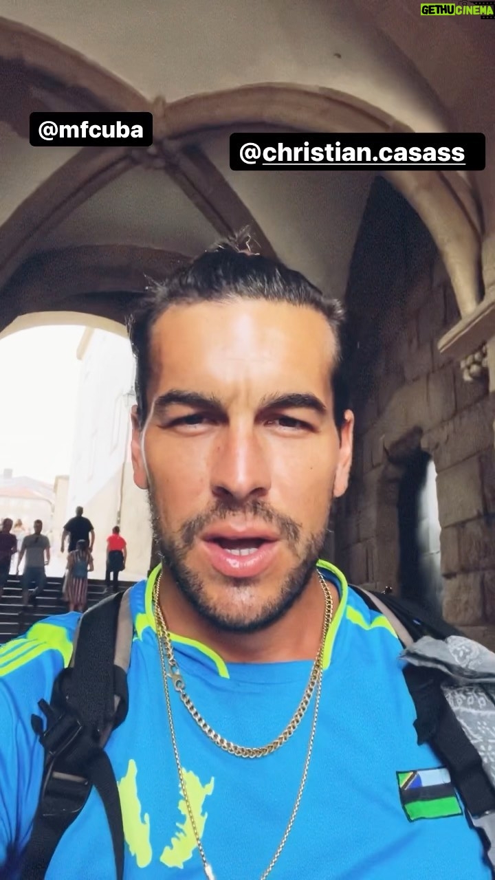 Mario Casas Instagram - Peregrinos forever! @christian.casass @mfcuba