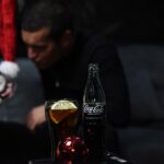 Mario Casas Instagram - CoraNoel y yo, os deseamos una Feliz Navidad ;) @cocacola_esp #cocacolanavidad #realmagic #publi