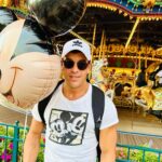 Mario Casas Instagram - The most important thing is family -W.Disney. @disneydestinos #disneylandparis @sheila.casas @christian.casass @oscar_casas_ @___emjey___ #Daniel