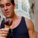 Mario Casas Instagram - Un paseo por Roma… @anantarapalazzonaiadi