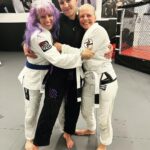 Mariya Agapova Instagram - Это супер милое фото с сегодняшней тренировки по джиу джитсу. 😄 Осталось 7 недель до боя💫 This is a super cute photo from today's jiu jitsu training. 😄 7 weeks left until my fight💫 #bjj #jiujitsu #mma #training #ufc #ufc277 Att Sunrise