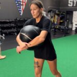 Mariya Agapova Instagram - @mma.mashka 👊🏻 putting the work!