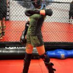 Mariya Agapova Instagram - Хороших выходных вам, друзья! 👊🏝 Have a great weekend, friends! 👊🏝 #sparring #weekend #training #beach Att Sunrise