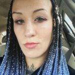 Mariya Agapova Instagram - Мне очень нравится эта прическа. Мне бы очень хотелось заявиться на боевую неделю с такими косичками, но этого никогда не будет. Во первых вплетенные волосы дают дополнительный вес, который не очень хочется гонять. Ну и самое главное, голова застревает в треугольнике😂 Именно так! Волосы придают голове дополнительный объем, поэтому, если вас закрыли в треугольнике с такой прической, вы никогда не выберетесь. Так что я заплетаю косички только когда я в отпуске😄 I really like this hairstyle. I would really like to show up for fight week with braids like that, but this will never happen. Firstly, braided hair gives extra weight, which I don’t really want to cut. And most importantly, the head gets stuck in a triangle😂 That's right! Hair gives extra volume to the head, so if you are closed in a triangle with such a hairstyle, you will never get out. So I only do braids when I'm on vacation😄 #fuckinggreatstory #braids #mma Miami, Florida