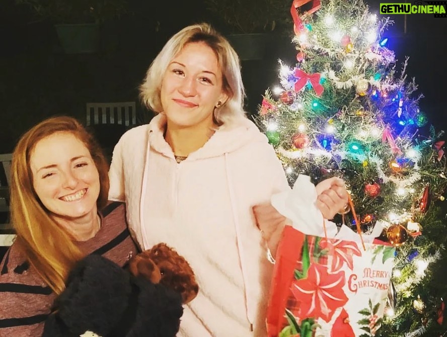 Mariya Agapova Instagram - Наша дружба с 2019 по 2023 год. @missz_raymondz 💫 Our friendship from 2019 to 2023 @missz_raymondz 💫 #friends #friendship Miami, Florida
