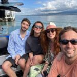 Mariya Shumakova Instagram - Неожиданно открыли сезон вейк-серфа на женевском озере, Lac Léman, если быть точным! Слава @viacheck катался (блестяще), я загорала!🏄‍♂️ И самое главное увиделись с ближайшим моим сердечком 💖Алясиной. @alsakovich Круто конечно, так дружишь лет 8-9. И чего только не переживали и взлеты, и виражи, и ретриты (иногда несостоявшиеся) и безудержные марафоны веселья. И вот, спокойные, влюбленные катаемся на лодочке с мужьями! Кайф)) Happy friends-happy me!🌊 It was so beautiful weekend together! Maria @alsakovich Benganmin @benjdwx thanks for your hospitality))💃🏻 Breathtaking views, Cats, Champaign and the most important lovely atmosphere in your home!