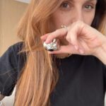 Mariya Shumakova Instagram - Я про аромат)) А вы что подумали?😎 @molecule_project @designershaik Аромат моей весны 🧙🏻 Москва • Moscow