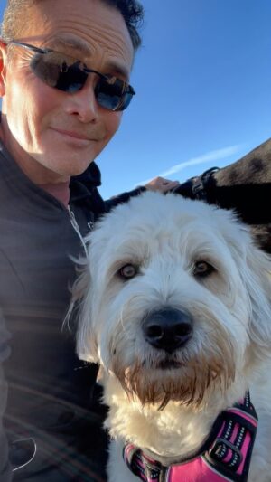 Mark Dacascos Instagram - Aloha & happy weekend! Hope you’re getting enough sleep, water and walking. Hugs from Lulu @wagmorpets #Ruby and me. #breathe #presence #nature #nybchoodie