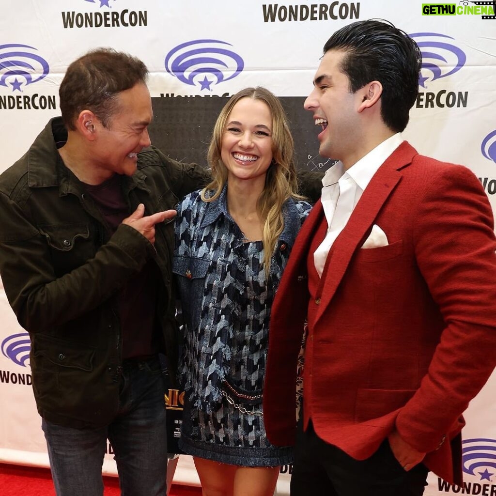 Mark Dacascos Instagram - Aloha! KNIGHTS of the ZODIAC @kotzmovie , May 12 in US cinemas! Repost from @sonypictures • Burning our cosmos this weekend with the @KotZmovie crew at @WonderCon 🔥 #KnightsoftheZodiac is coming to theaters May 12.