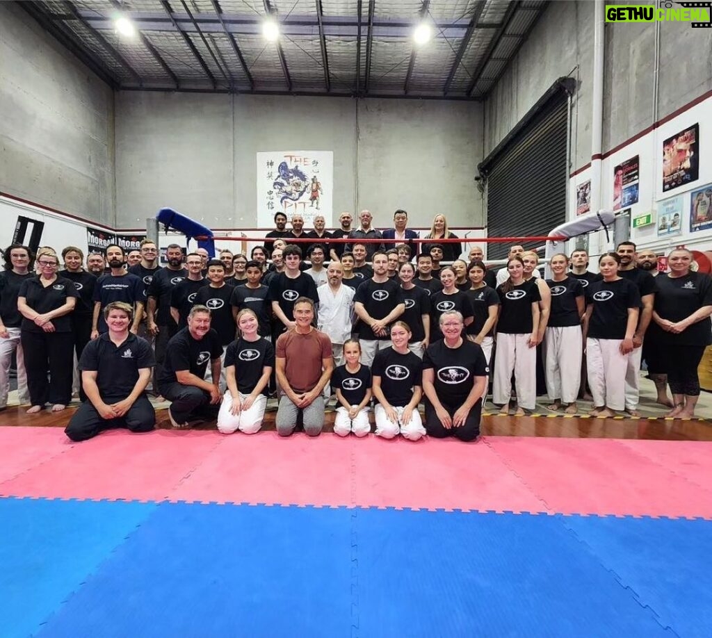 Mark Dacascos Instagram - Aloha and about Sydney…Thank you @pdsmartialarts for hosting my “Presence-Martial Arts” workshop. Thank you to all who participated. Thank you @dandelts for arranging it. #grateful #breathe #repetitioniskey
