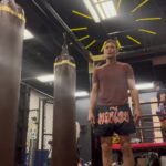 Mark Dacascos Instagram - Aloha and happy weekend! I hope you’re well. After taking a class, jumping rope and some light bag-work, I end my training with a few basic movements. #breathe #gratitude #joy
