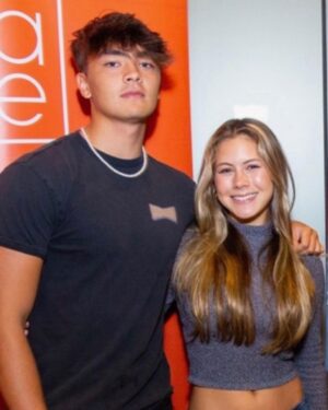 Mark Dacascos Instagram - Aloha! Two of our three kids have birthdays this weekend. Happy Birthday @noedacascos (17) and @kapono_d (21)! 🎂🙌🏽❤️❤️❤️#grateful #life #moments