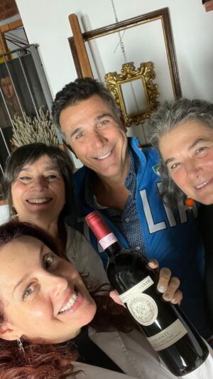 Mark DeCarlo Instagram - While in Tuscany… make sure to Sip & Paint with Marzia and Paola @ricercarestauroarezzo - you’ll sit amongst priceless works of art, learn how to paint a fresco or a gold leaf frame, maybe sip some amazing wine of the Arezzo region. Don’t forget to take a peek at the ancient well !  #magical #restorations #artintuscany #artclasstuscany #acrosstuscany