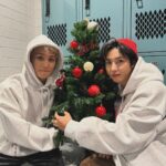 Mark Lee Instagram - ➡️ 산타❤️