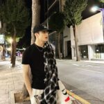 Mark Lee Instagram - If you look close enough, it ain’t that far