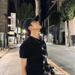 Mark Lee Instagram - If you look close enough, it ain’t that far