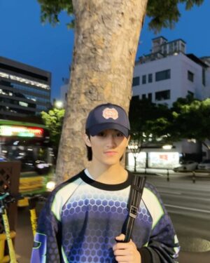 Mark Lee Instagram - 🌱즈니 볼 줄이야