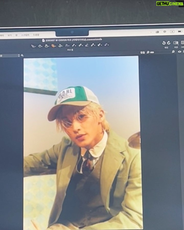 Mark Lee Instagram - @poloralphlauren #wkorea #시즈니 #nctzen #nct #맠프체험 🩵🙏