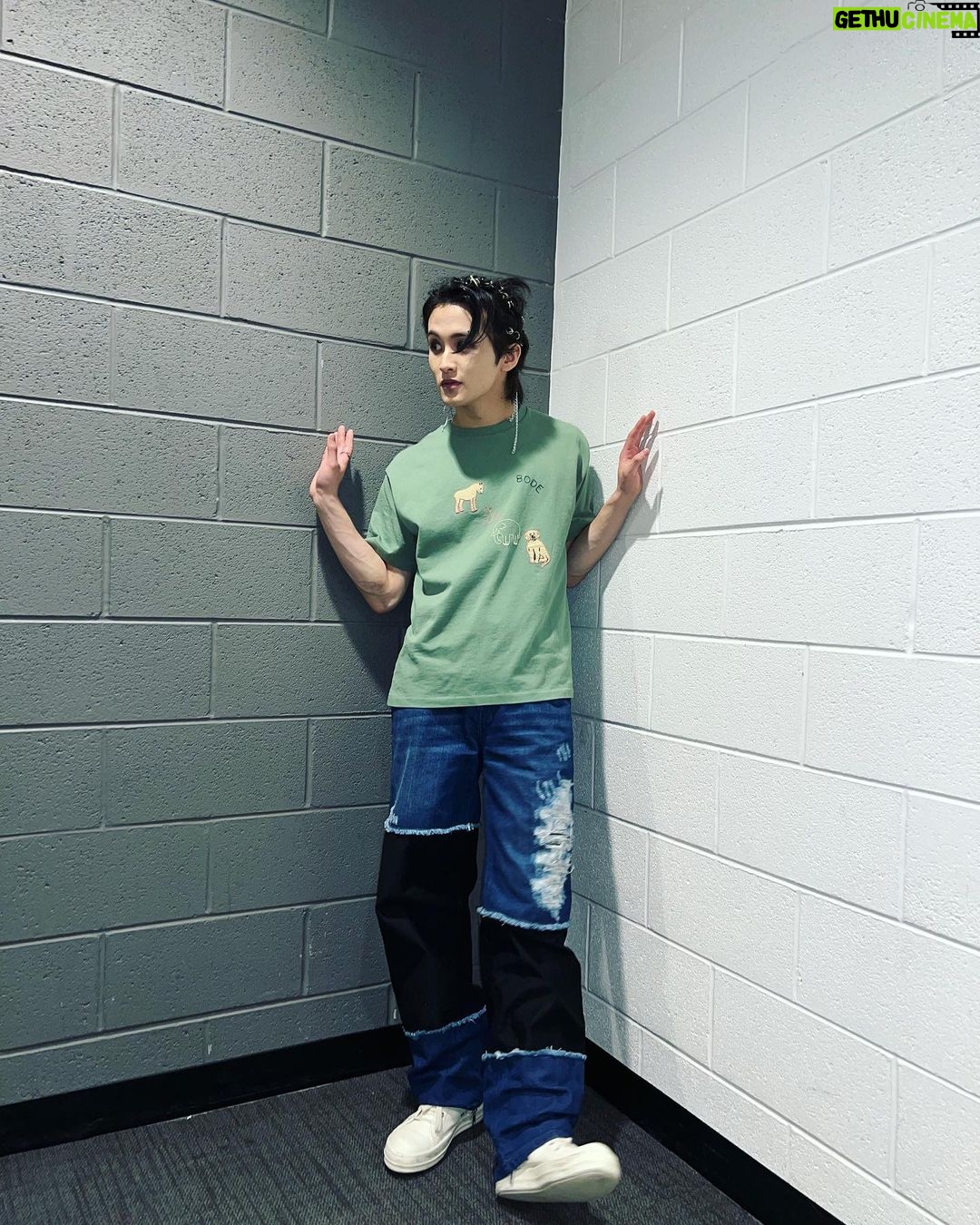 Mark Lee Instagram - the rabbit or the hare #atlanta