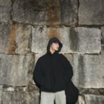 Mark Lee Instagram - when you need to get through a wall, you knock